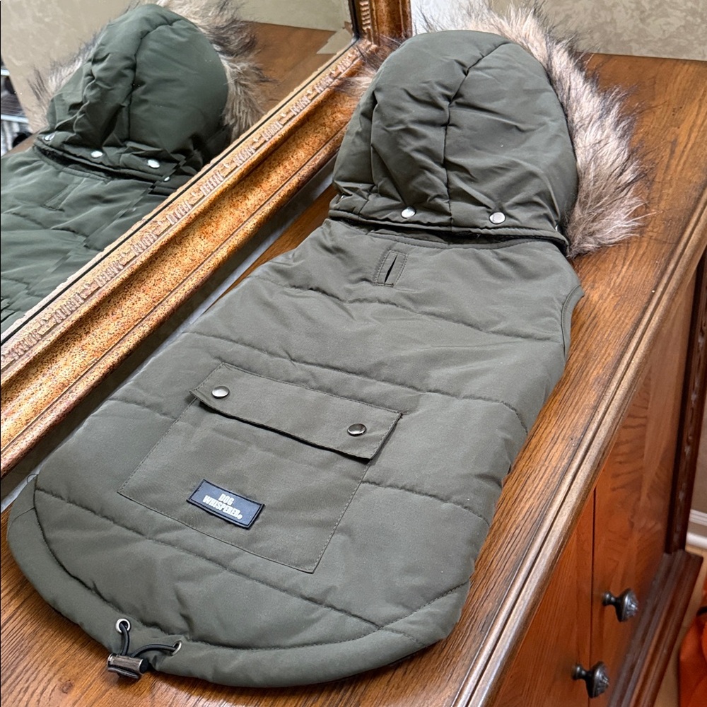 NWOT- Dog Whisperer Green Hooded Dog Jacket with Faux Fur Trim. Size M.